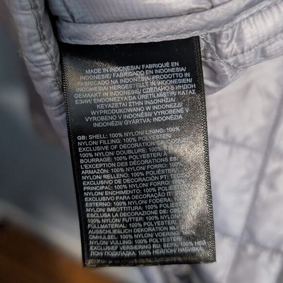 The North Face Silver Grey Puffer Jacket - Picture 7 of 8
